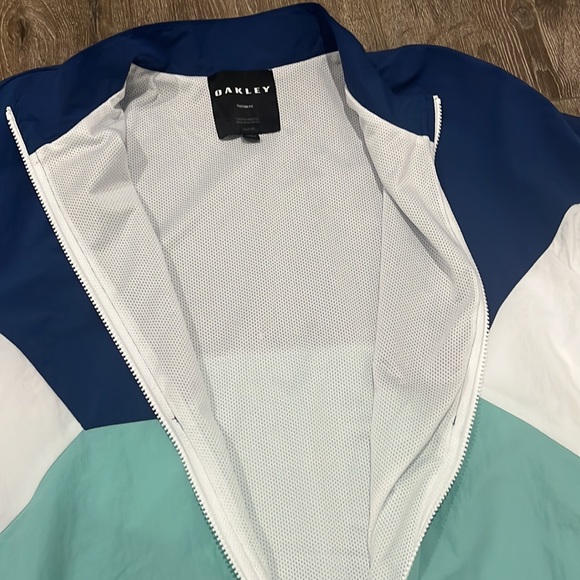 Oakley Tri-Coloured Windbreaker - Picture 2 of 5